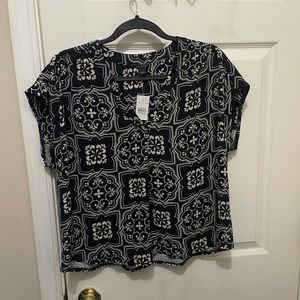 🌟 Ann Taylor V-neck Cropped Blouse